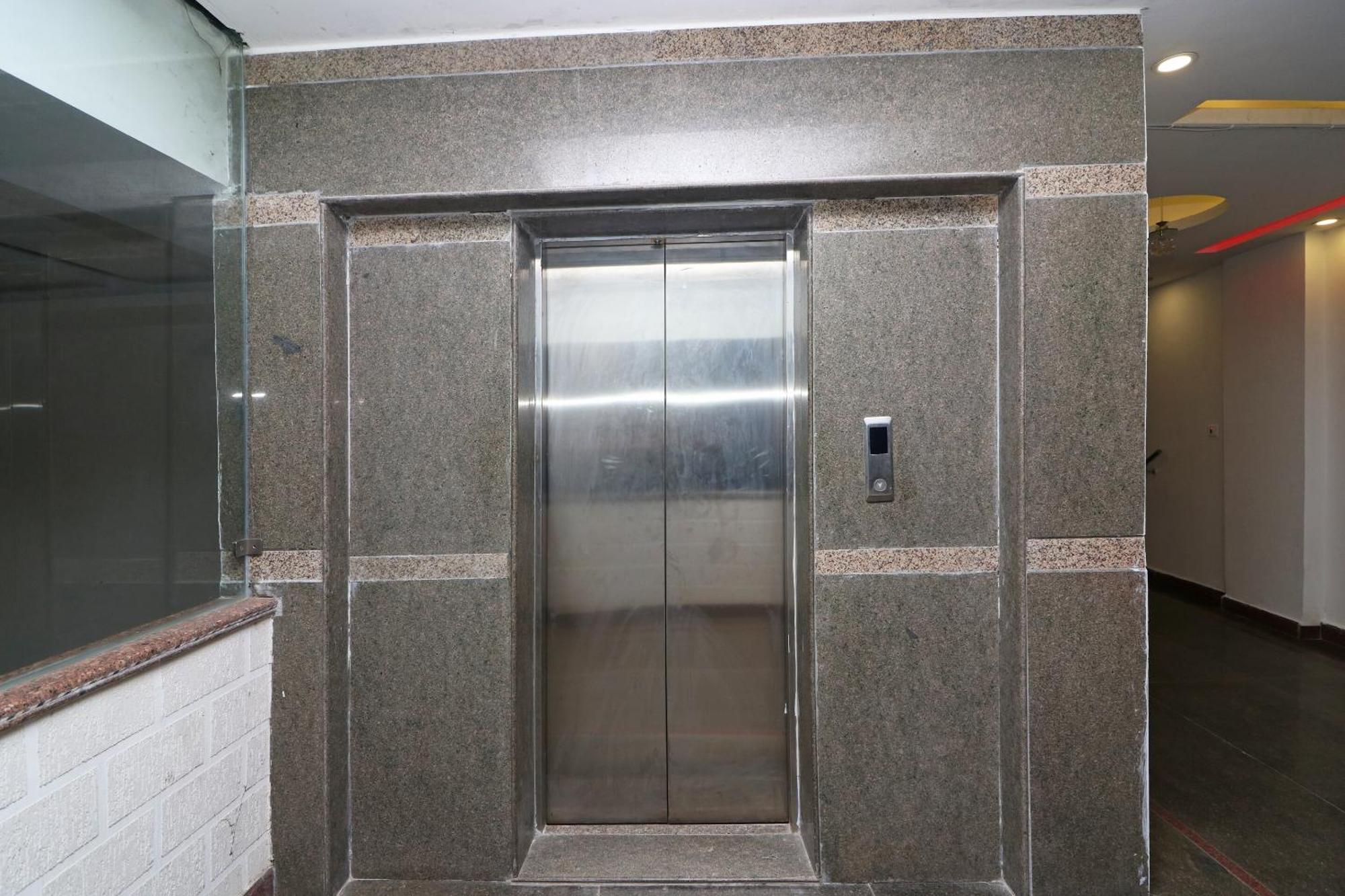 Hotel O G K Palace Bodh Gaya Exterior photo